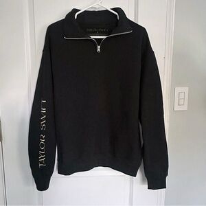 Taylor Swift Fearless black quarter zip pullover M